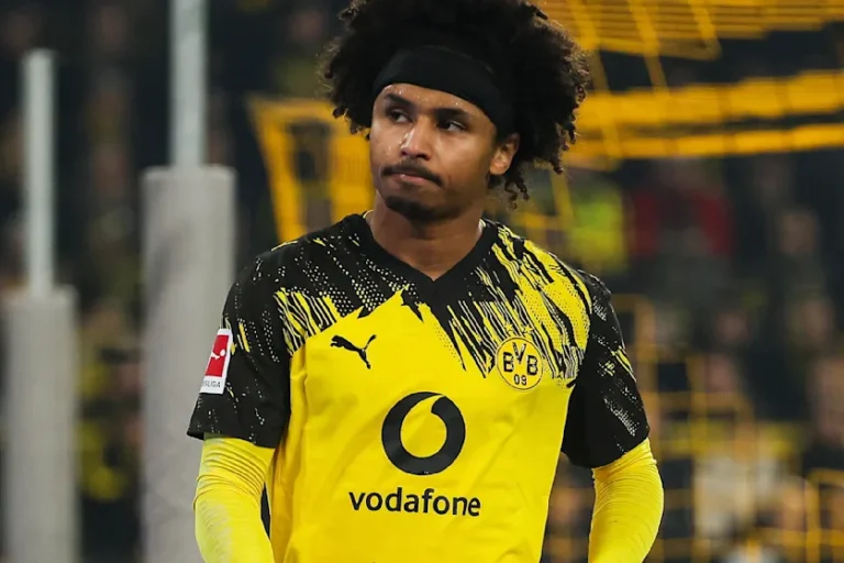 Karims Adejemi. Borussia Dortmund