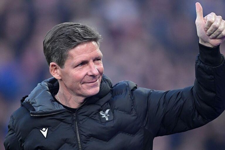 Olivers Glāsners. "Chrystal Palace"