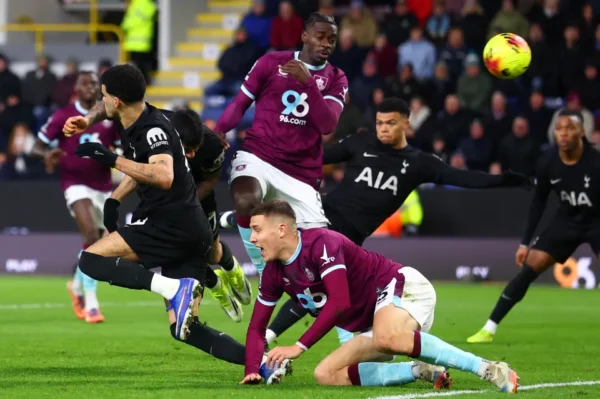 "Burnley" pret "Tottenham". Anglijas Premjerlīga