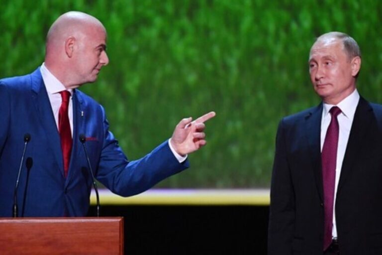 Džanni Infantīno un Vladimirs Putins. FIFA