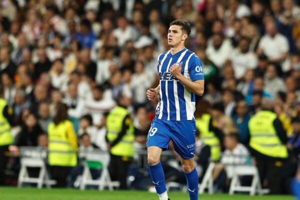 Hoakins Panikelli. "Strasbourg". Francijas Ligue 1