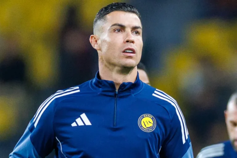 Krištianu Ronaldo, futbolazinas.com