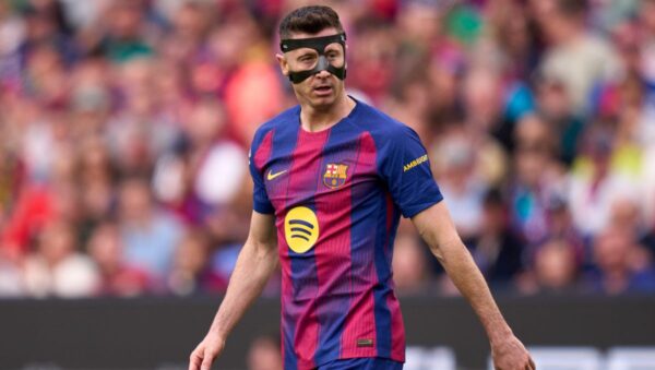 Roberts Levandovskis. Barcelona, futbolazinas.com