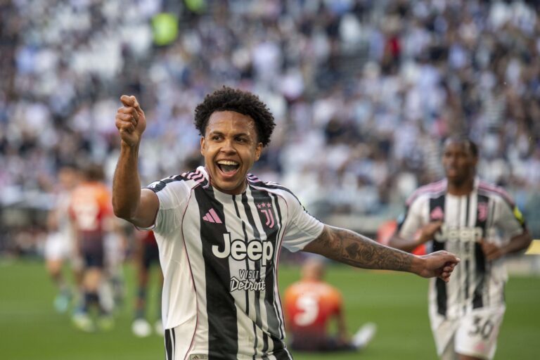 Vestons Makkenijs, Turīnas "Juventus", futbolazinas.com