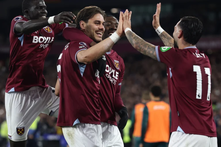 "West Ham United", futbolazinas.com