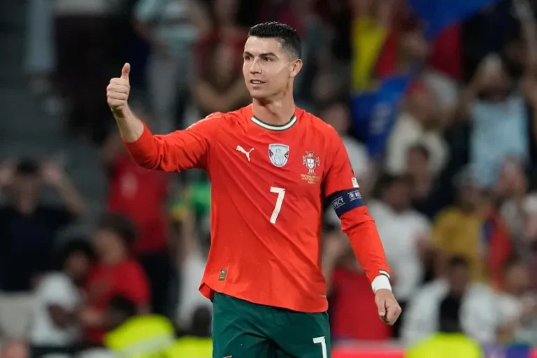 Krištianu Ronaldu. Portugāles futbola izlase