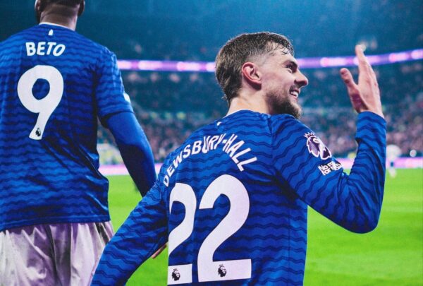 Kīrnens Dīsburijs-Hols, futbolazinas.com