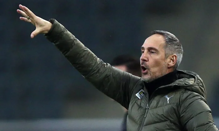 Ādolfs Huters, futbolazinas.com
