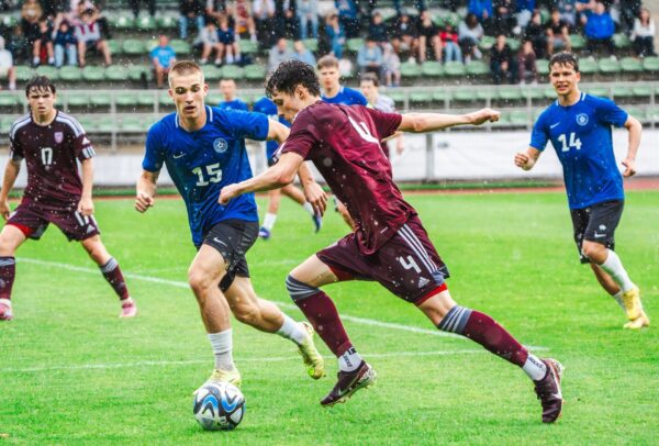 Latvijas un Igaunijas U-19 izlases. Baltijas kausa izcīņa