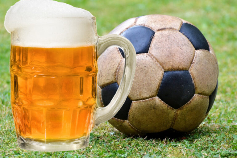 Futbols un alus