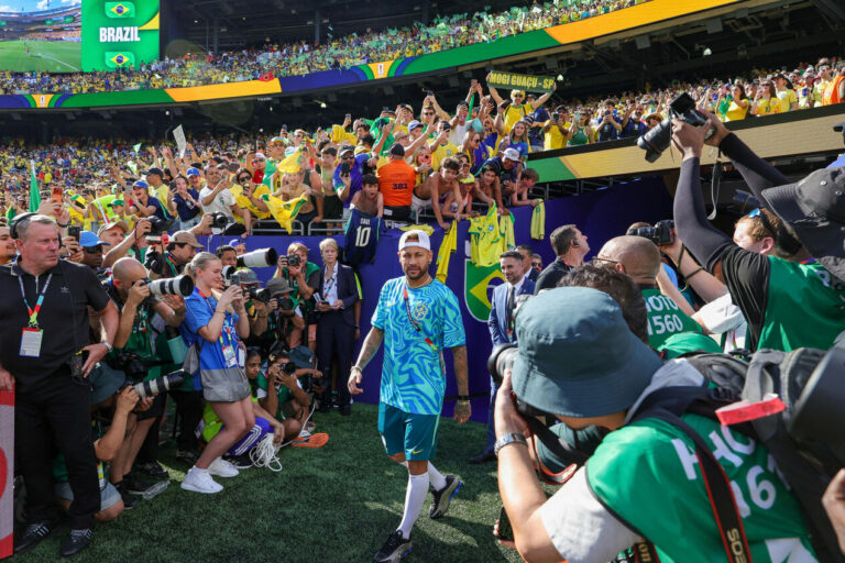 Neimārs, futbolazinas.com