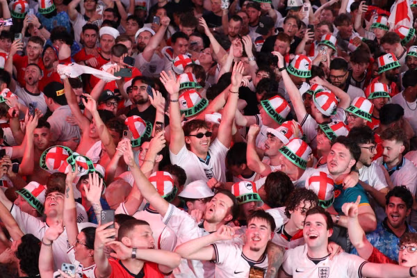 Anglijas futbola izlases līdzjutēji. 2026.gada Pasaules kausa izcīņas finālturnīrs