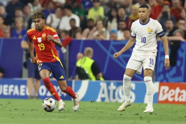 Lamins Jamals un Kilians Mbapē, Francijas izlase - Spānijas izlase, futbolazinas.com