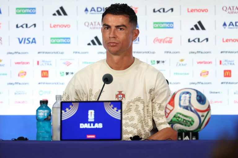 Krištianu Ronaldo, futbolazinas.com