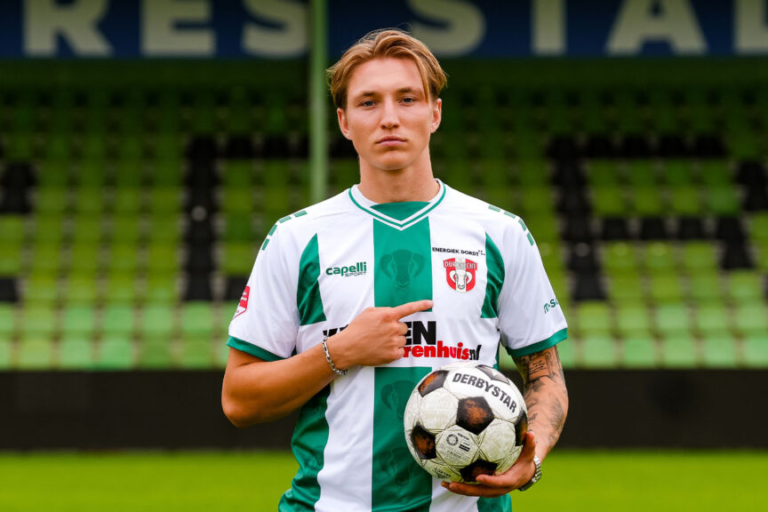 Dario Šits, futbolazinas.com