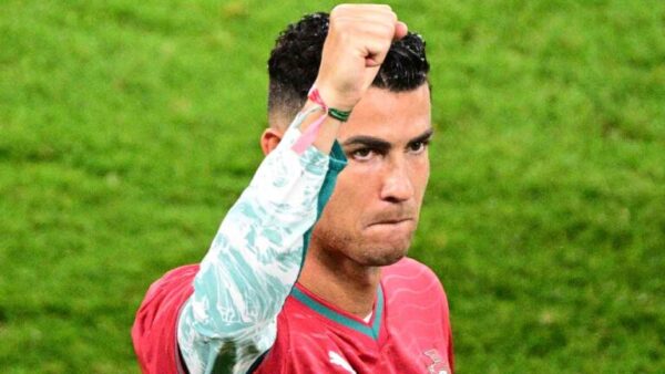 Krištianu Ronaldo, futbolazinas.com