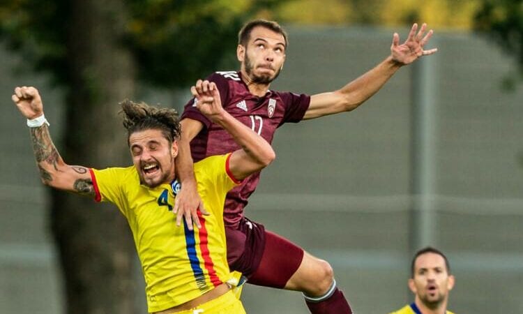 Artūrs Zjuzins, futbolazinas.com