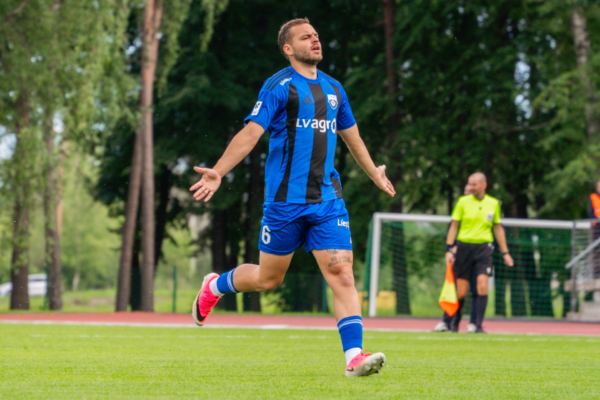 Milans Korins, futbolazinas.com