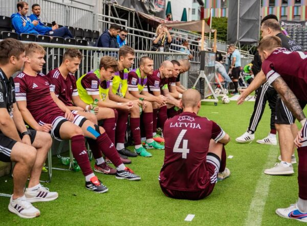 Latvijas minifutbola izlase, futbolazinas.com