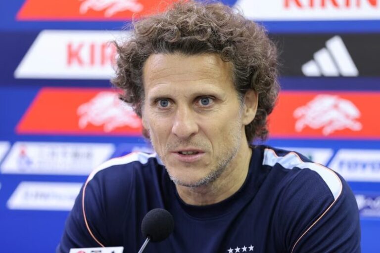 Diego Forlāns, futbolazinas.com